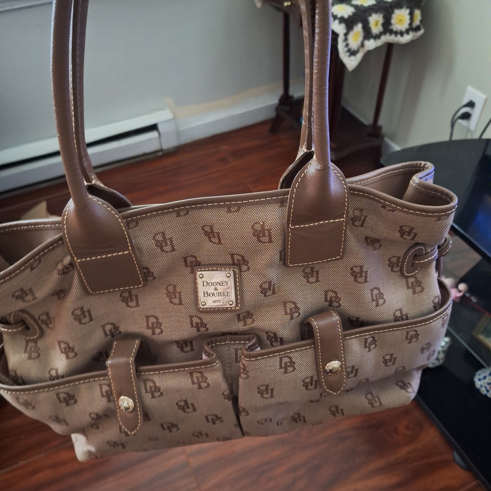 VINTAGE-Dooney & Bourke Tan Monogram Tote